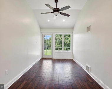 432 Webb Road - Photo Thumbnail 13