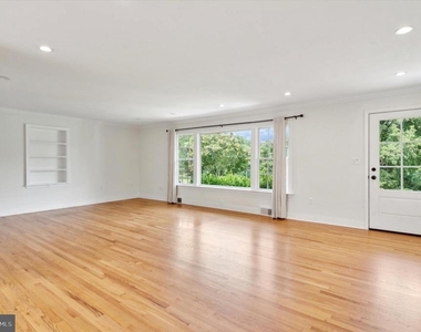 432 Webb Road - Photo Thumbnail 3