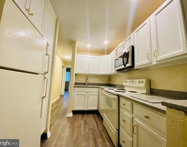 120 N Penn Street - Photo Thumbnail 3