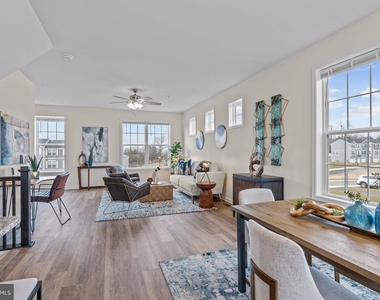 2050 Terrace View Lane - Photo Thumbnail 7