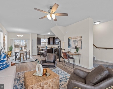 2050 Terrace View Lane - Photo Thumbnail 11