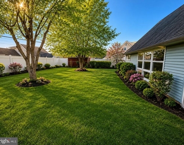 15 Catalpa Lane - Photo Thumbnail 1
