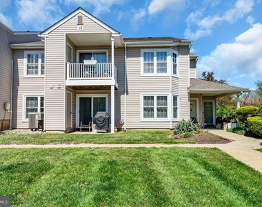 1307 Bennett Place - Photo Thumbnail 39