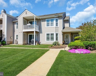 1307 Bennett Place - Photo Thumbnail 3