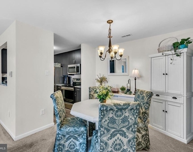 1307 Bennett Place - Photo Thumbnail 12