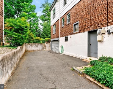 96 Linden Lane - Photo Thumbnail 24