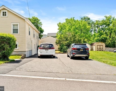 106 Spruce Street - Photo Thumbnail 3