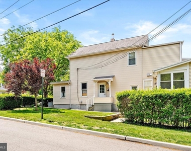 106 Spruce Street - Photo Thumbnail 2