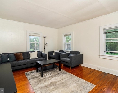 106 Spruce Street - Photo Thumbnail 9