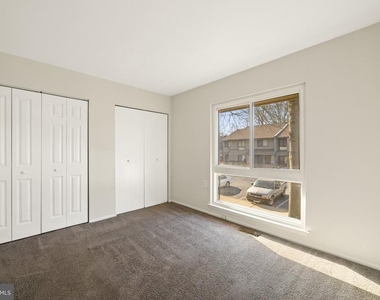 909 Timber Creek Road - Photo Thumbnail 11