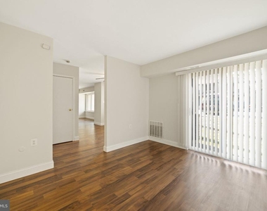 909 Timber Creek Road - Photo Thumbnail 9