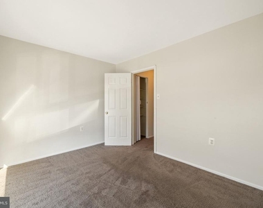 909 Timber Creek Road - Photo Thumbnail 12