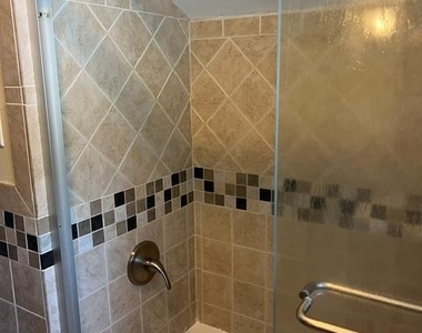 213 Maple Terrace - Photo Thumbnail 27