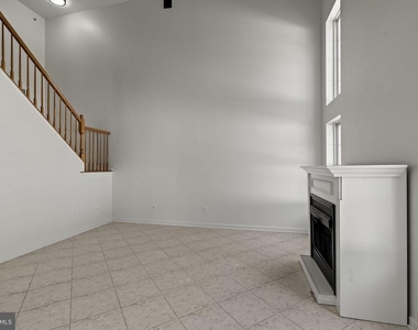 124 Buckingham Way - Photo Thumbnail 25