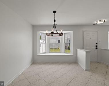 124 Buckingham Way - Photo Thumbnail 30