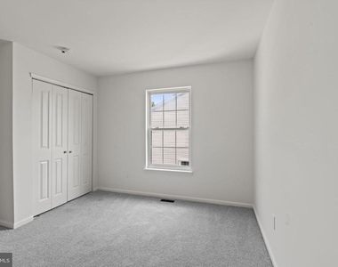 124 Buckingham Way - Photo Thumbnail 13