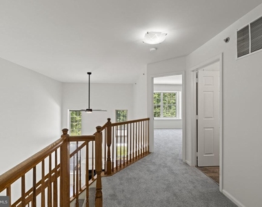 124 Buckingham Way - Photo Thumbnail 12