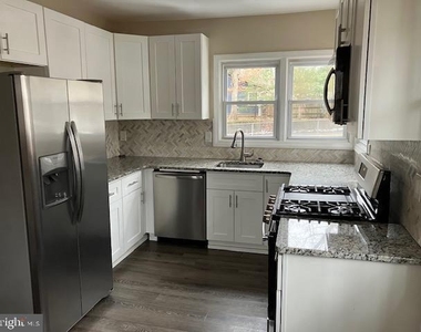 45 W Lakeshore Drive - Photo Thumbnail 6