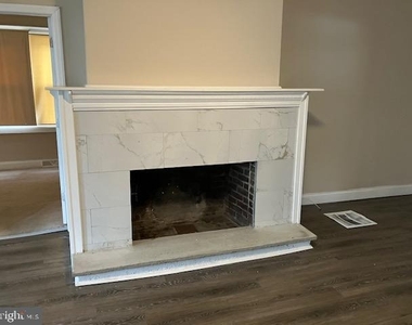 45 W Lakeshore Drive - Photo Thumbnail 5