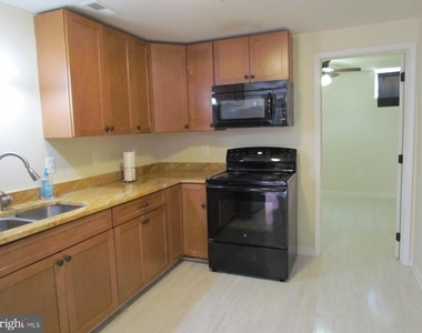 23220 Spalding Ln (basement Apt) - Photo Thumbnail 3