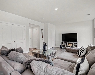 10878 Foxtrot Circle - Photo Thumbnail 15