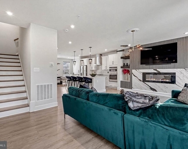10878 Foxtrot Circle - Photo Thumbnail 6
