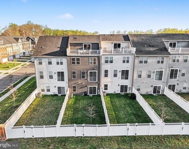 10878 Foxtrot Circle - Photo Thumbnail 35