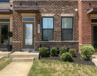 2821 Evansgreen Drive - Photo Thumbnail 1
