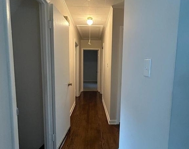 5515 Hill Way - Photo Thumbnail 5