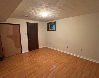 5515 Hill Way - Photo Thumbnail 11