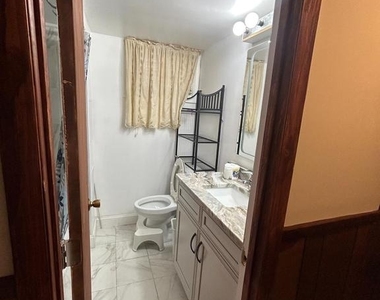 5515 Hill Way - Photo Thumbnail 12