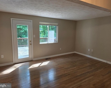 19136 Partridge Wood Drive - Photo Thumbnail 3