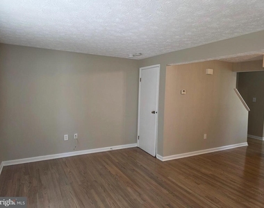 19136 Partridge Wood Drive - Photo Thumbnail 5
