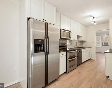 7572 Westlake Terrace - Photo Thumbnail 6
