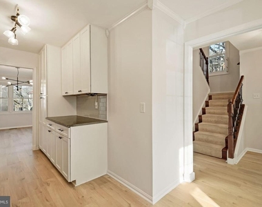 7572 Westlake Terrace - Photo Thumbnail 8