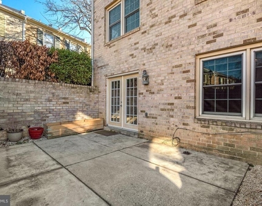7572 Westlake Terrace - Photo Thumbnail 23