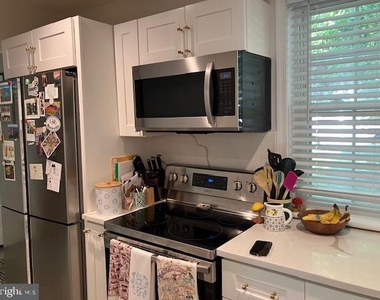 741 Azalea Drive - Photo Thumbnail 3