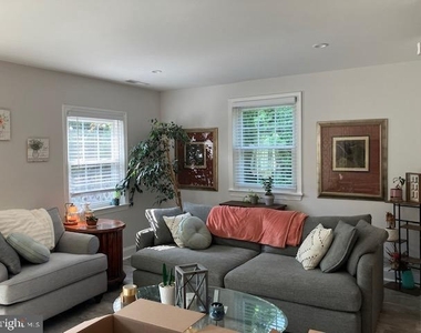 741 Azalea Drive - Photo Thumbnail 1