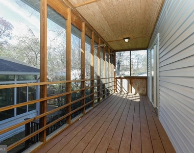 10306 Fleming Avenue - Photo Thumbnail 36