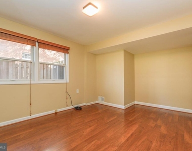 10306 Fleming Avenue - Photo Thumbnail 31