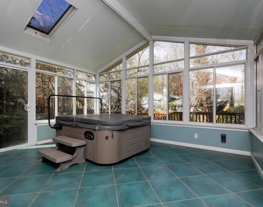 10306 Fleming Avenue - Photo Thumbnail 25