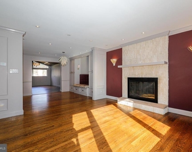 10306 Fleming Avenue - Photo Thumbnail 2
