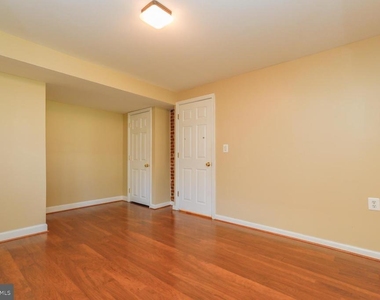 10306 Fleming Avenue - Photo Thumbnail 33