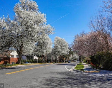 10306 Fleming Avenue - Photo Thumbnail 49