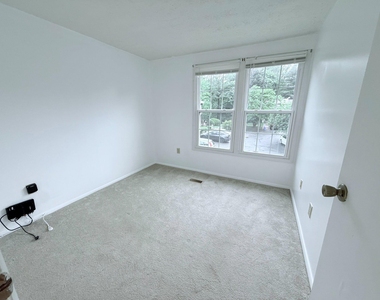 11 Dufief Court - Photo Thumbnail 9