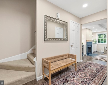 4880 Chevy Chase Drive - Photo Thumbnail 11