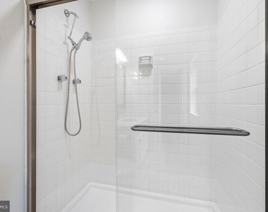 4880 Chevy Chase Drive - Photo Thumbnail 17