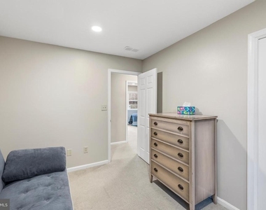 4880 Chevy Chase Drive - Photo Thumbnail 19