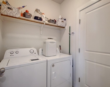 413 White Steppe Way - Photo Thumbnail 19