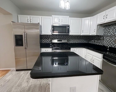 11115 Schuylkill Road - Photo Thumbnail 15